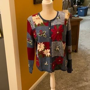 NWT Women’s Size Large Christmas Sweater, Beautiful!